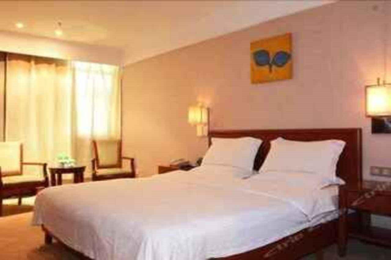 Greentree Inn Dongguan Houjie Business Hotel Extérieur photo