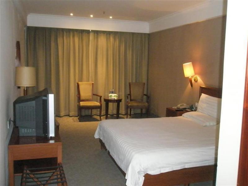 Greentree Inn Dongguan Houjie Business Hotel Chambre photo