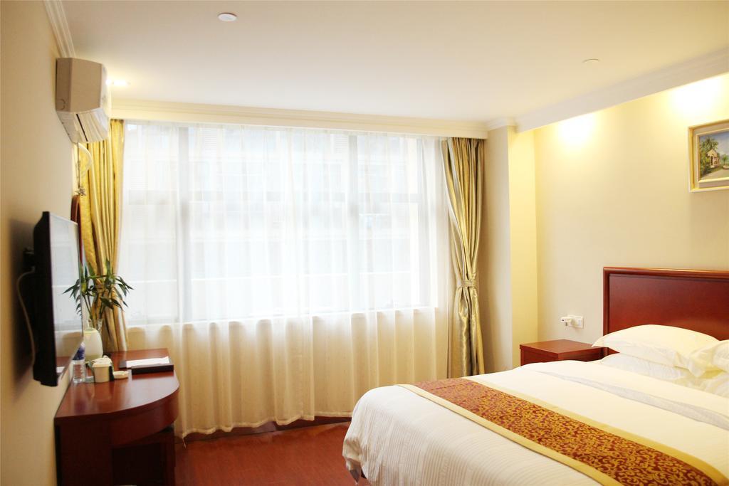 Greentree Inn Dongguan Houjie Business Hotel Extérieur photo