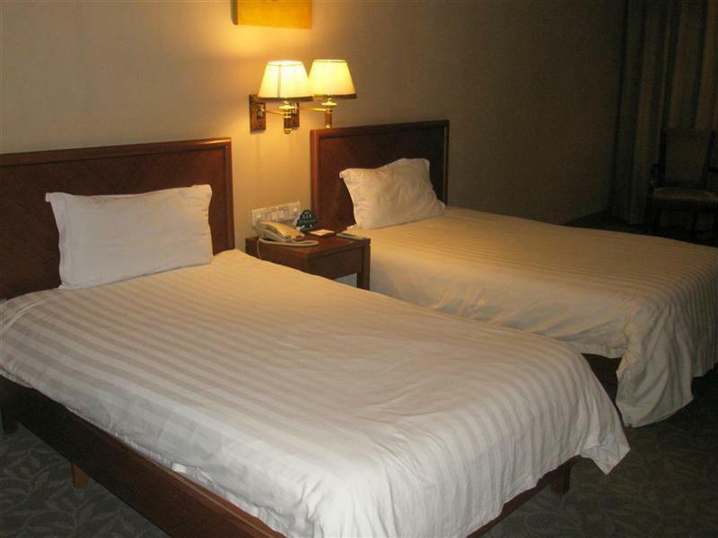 Greentree Inn Dongguan Houjie Business Hotel Extérieur photo